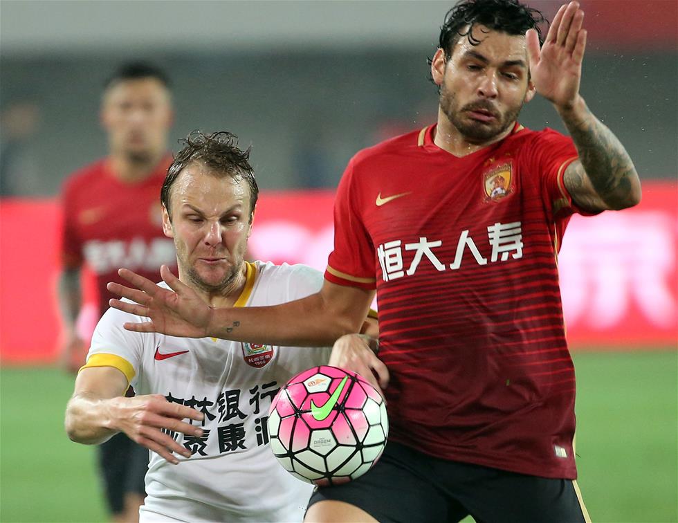 包含恒大主场战亚泰大胜，取得5连胜的词条