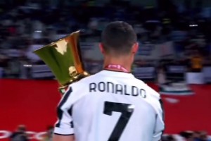 包含尤文图斯挺进意大利杯半决赛，C罗破门帮助球队2-1击败都灵的词条