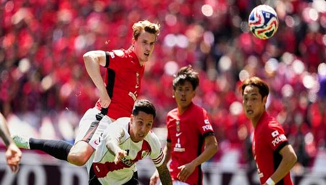 南美洲篮球超级联赛首轮厮杀激烈，一方险胜