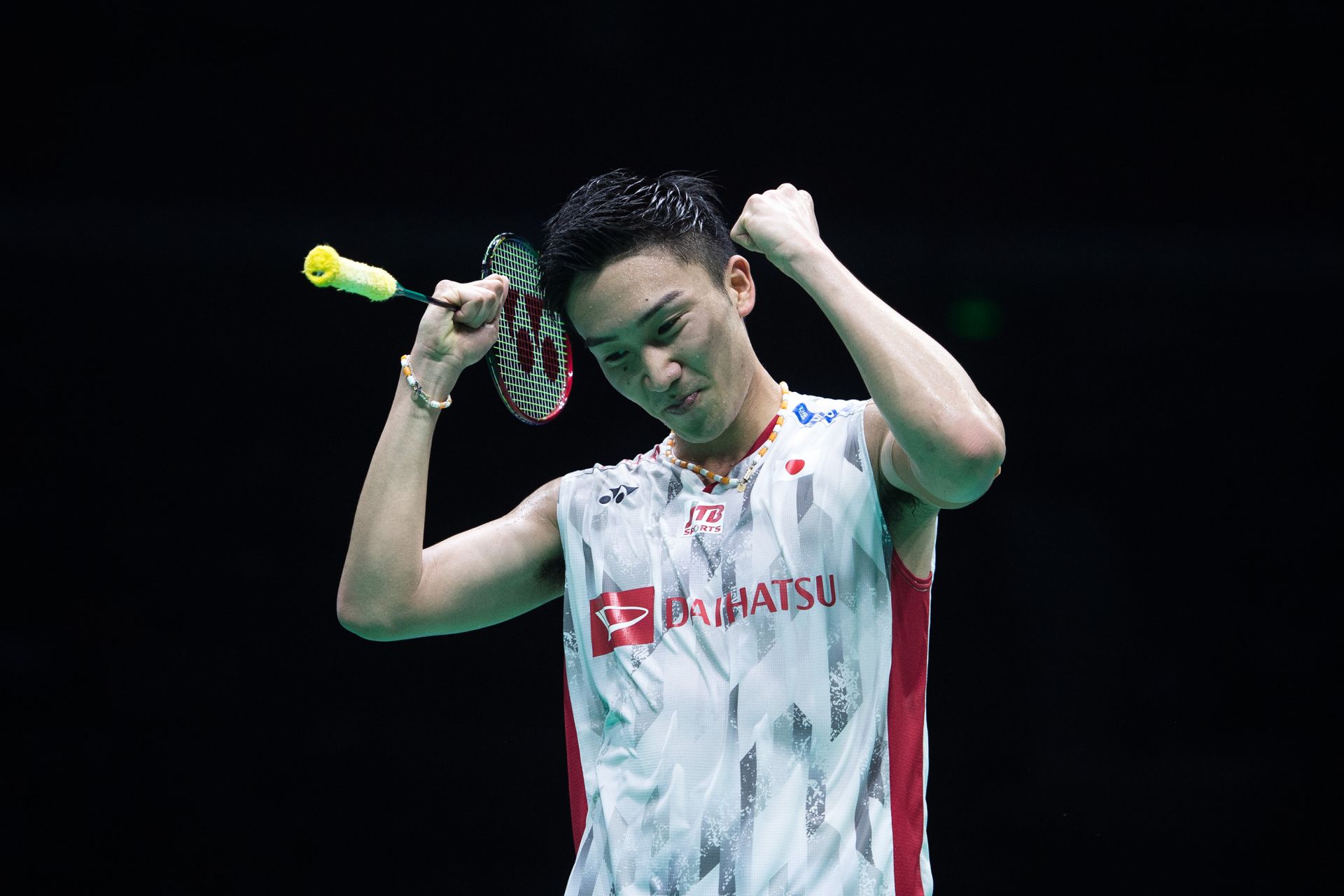 泰国羽毛球队完胜英格兰羽毛球队，桃田贤斗惊艳世界的简单介绍