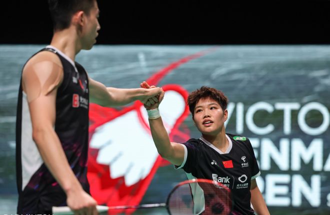 关于丹麦羽毛球队力克中国羽毛球队，辛杜关键制胜的信息