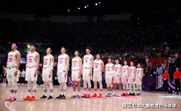 中国男篮逆转南韩男篮，拉塞尔打破历史纪录