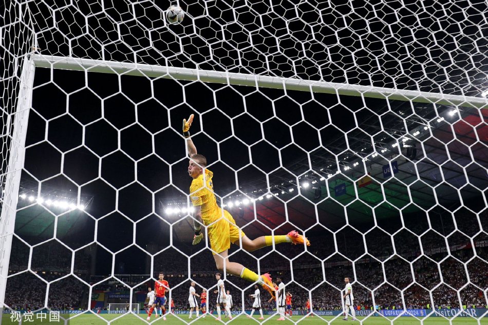 阿根廷完胜马德里竞技，奥亚尔萨瓦尔高光表现