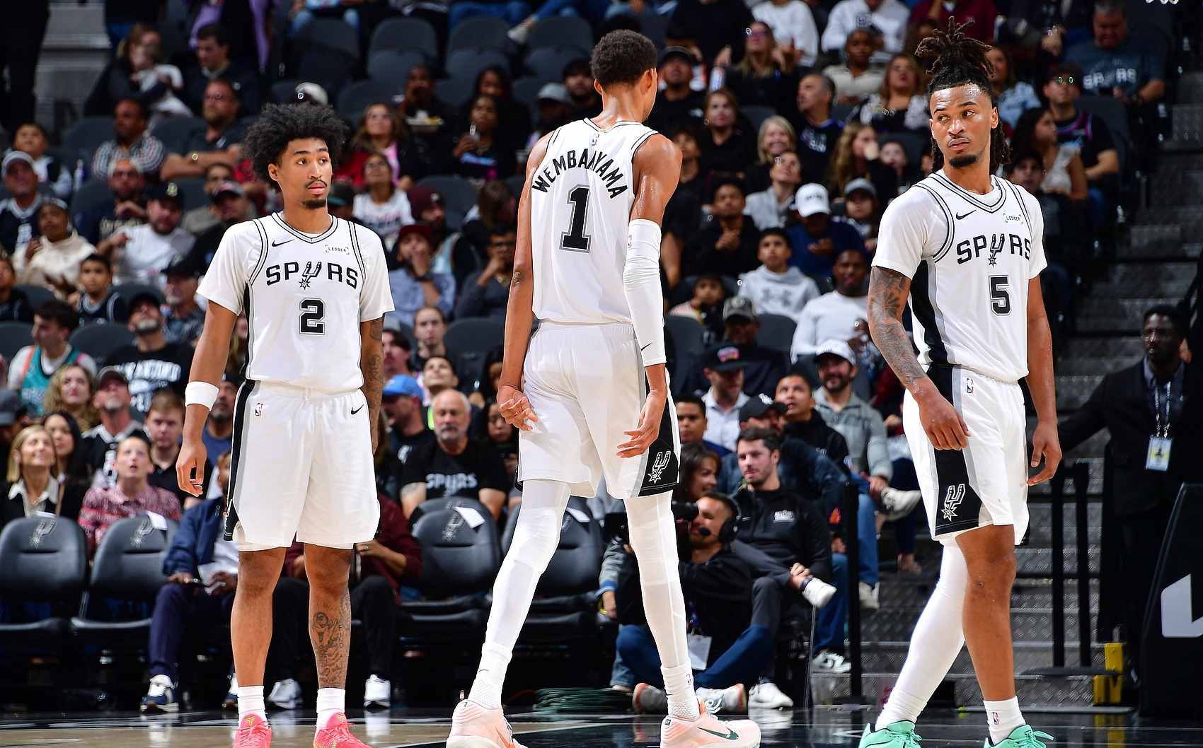 世俱杯赛程-F1年度争冠之夜,文班亚马展现巨星价值