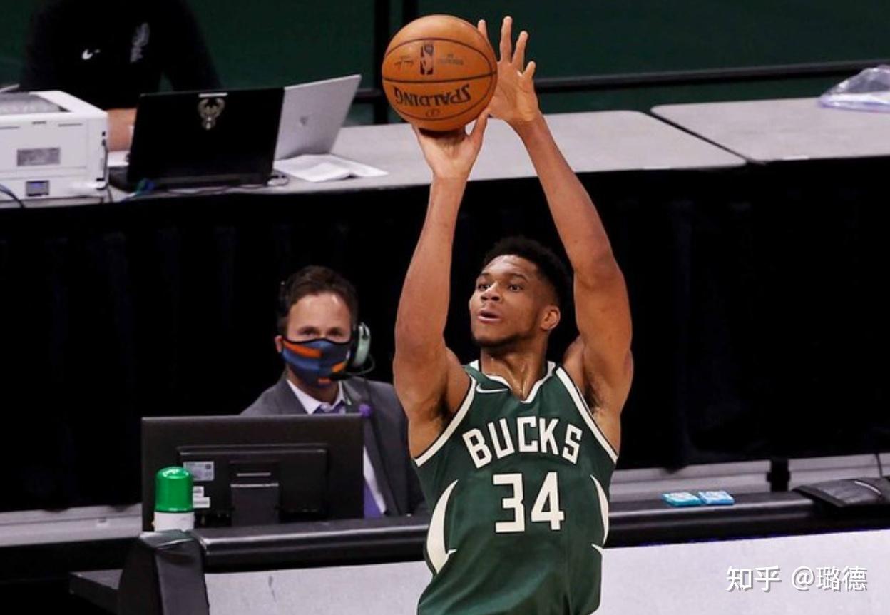 魔术淘汰赛过关尼克斯，字母哥成为关键先生