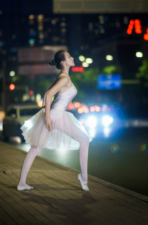 莫兰特关键时刻不手软 灰熊关键战突围浙江队！